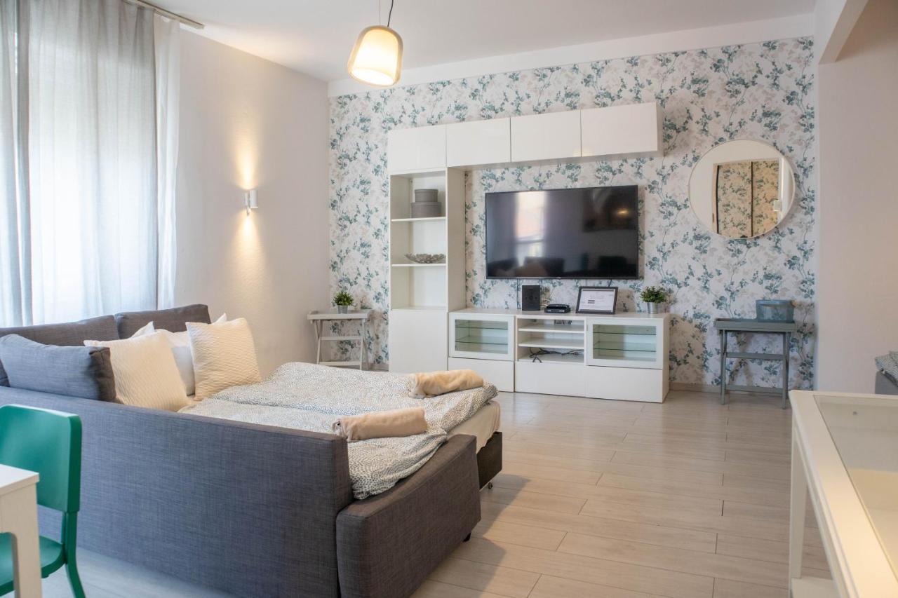 d.Five Irányi Apartment Budapest Esterno foto