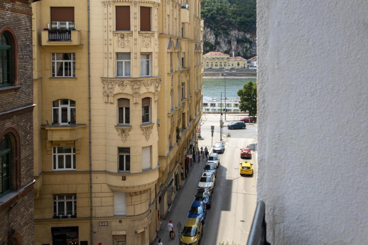 d.Five Irányi Apartment Budapest Esterno foto