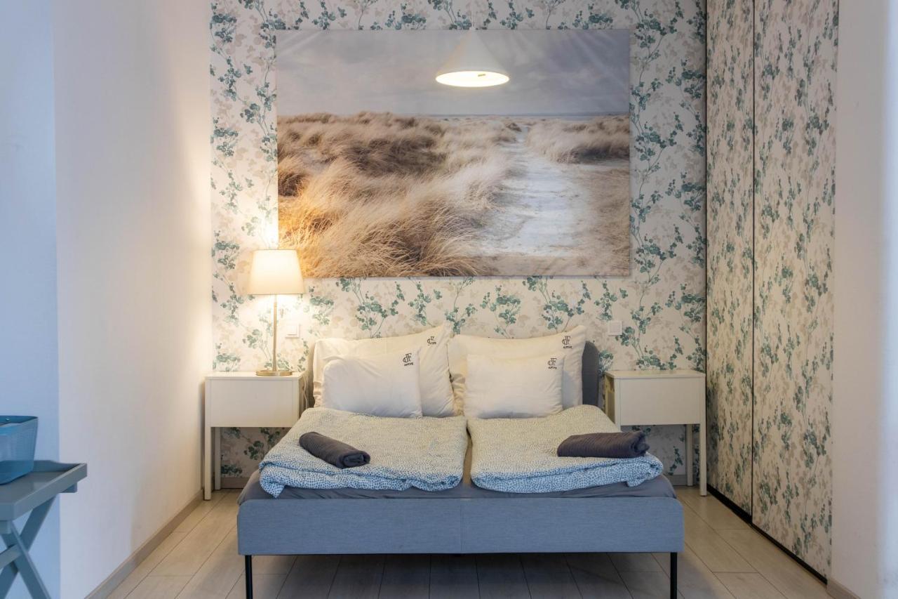 d.Five Irányi Apartment Budapest Esterno foto